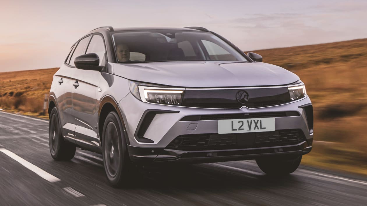 vauxhall grandland x hybrid4 price